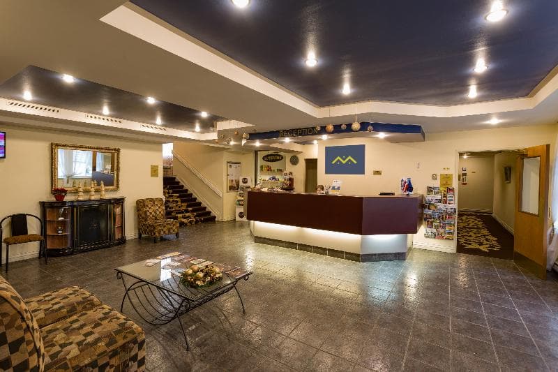 Airport Hotel Mara 5