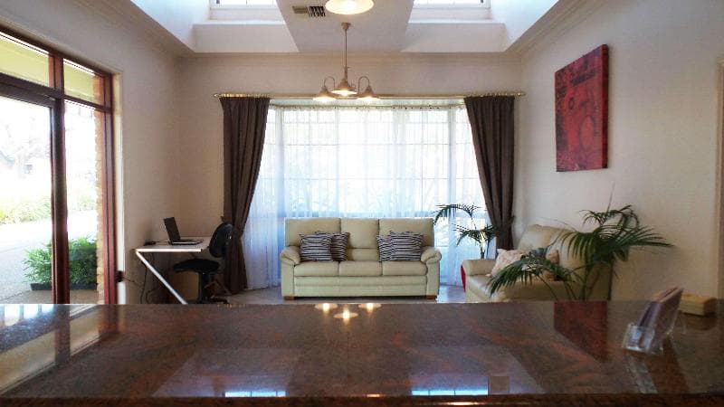 Best Western Ambassador Motor Inn & Apartments 5