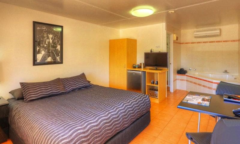 Halls Creek Motel 3