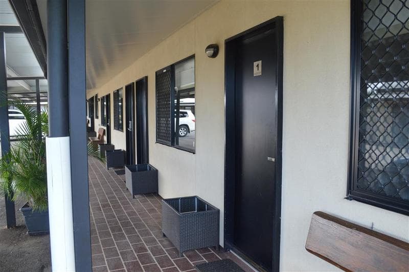 Injune Motor Inn 3