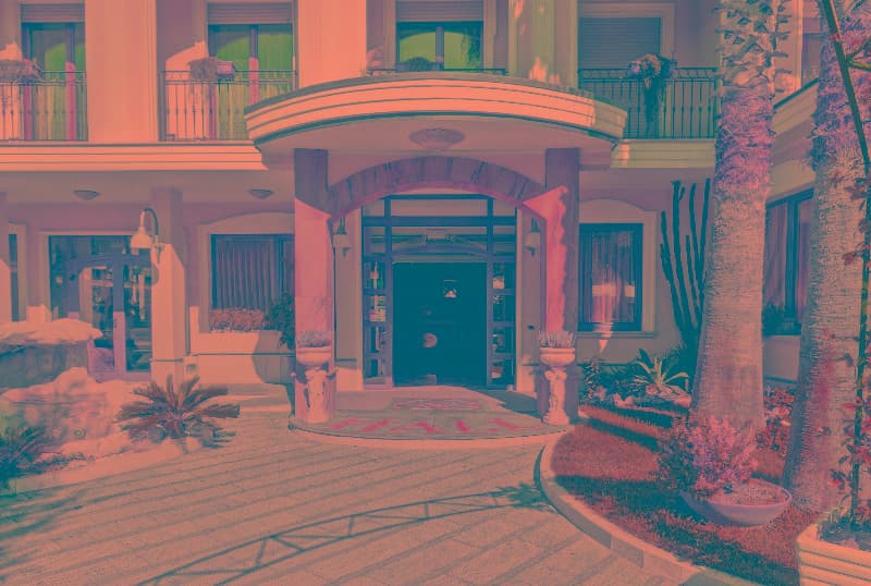 Hotel La Perla 3