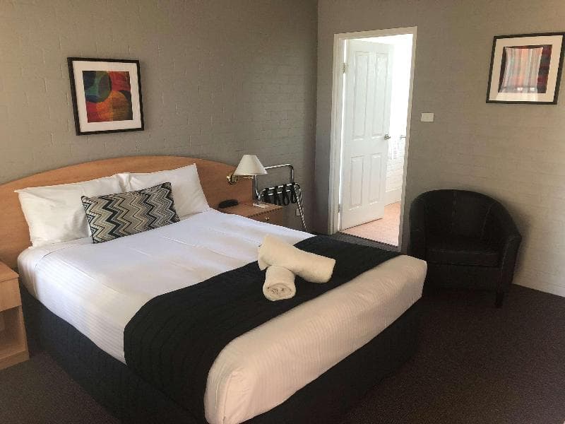 Best Western Coachman's Inn Motel 2