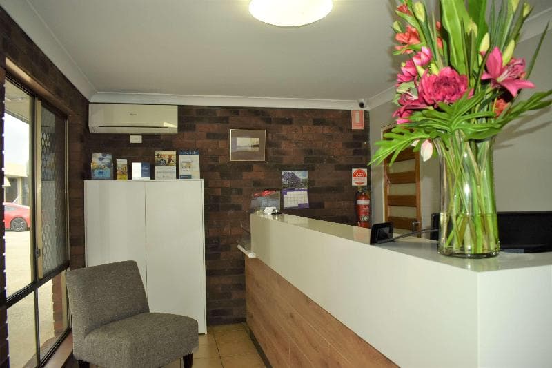 Best Western Parkside Motor Inn photo 1