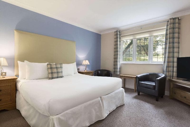 Ramada Resort By Cwrt Bleddyn Hotel & Spa 4
