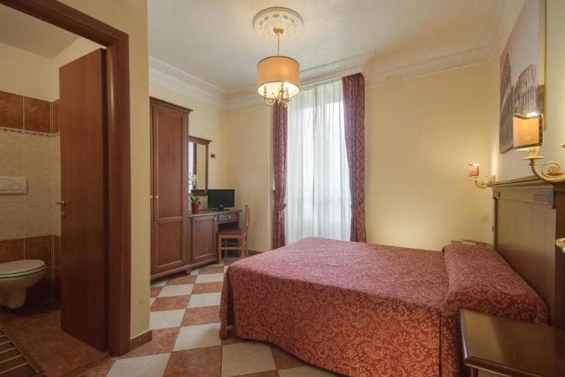 Hotel Romantica 5