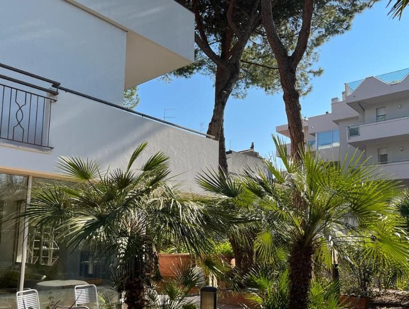 Aura Living Hotel 2