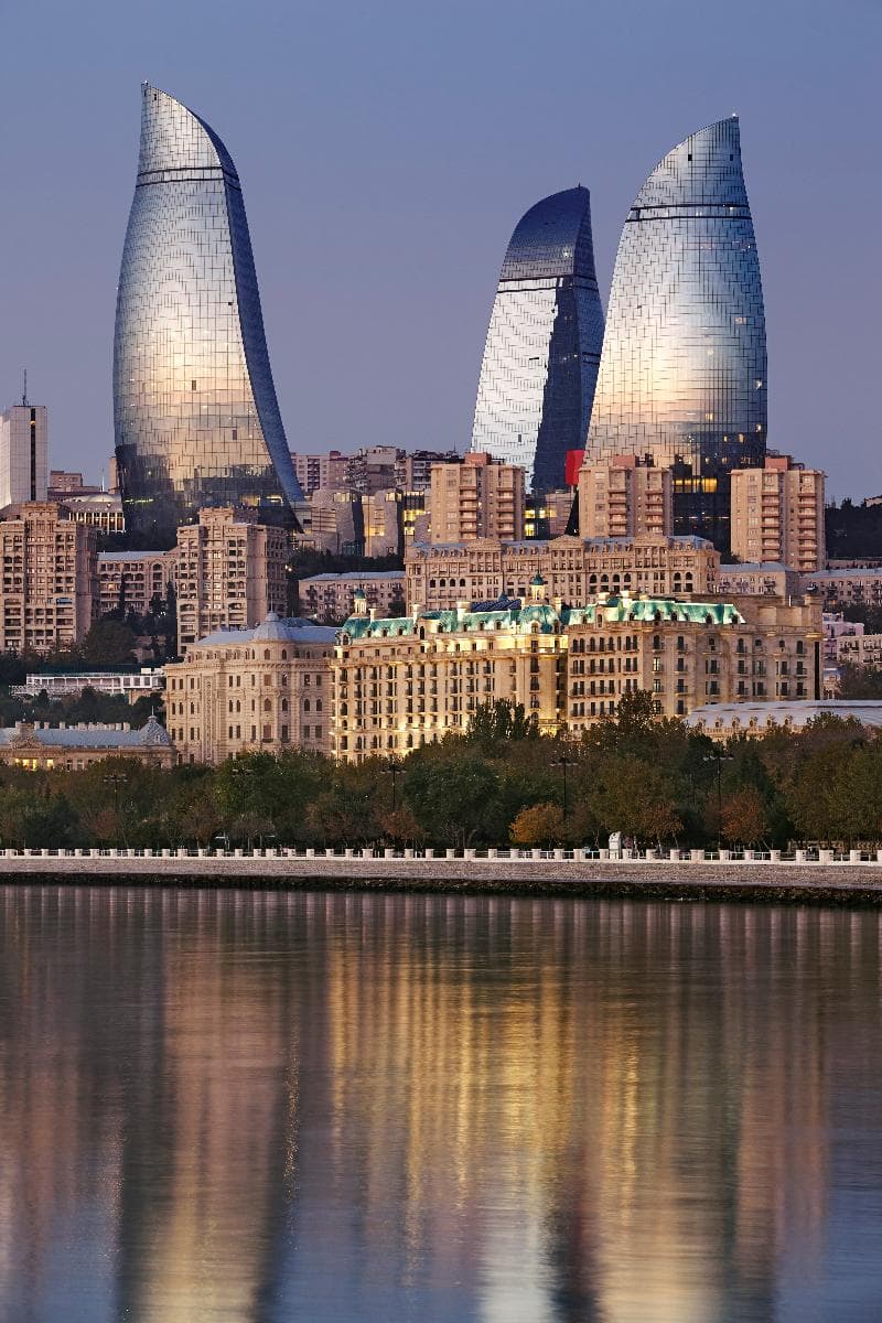 Fairmont Baku - Flame Towers 2