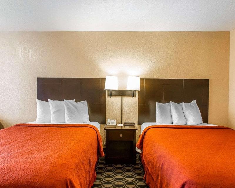 Quality Inn Ada Near University 2
