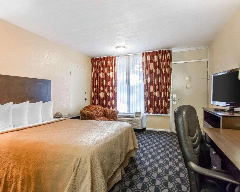 Quality Inn Ada Near University 4
