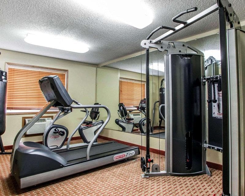 Quality Inn & Suites Davenport Near I-80 5