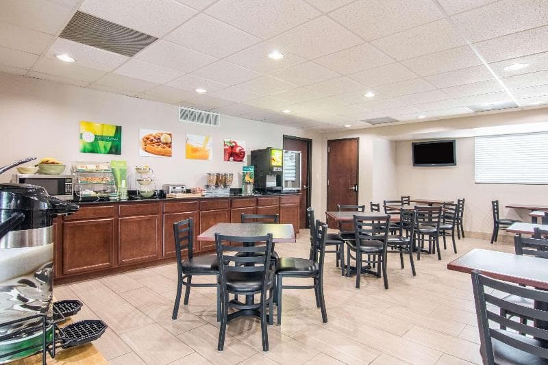 Quality Inn 5