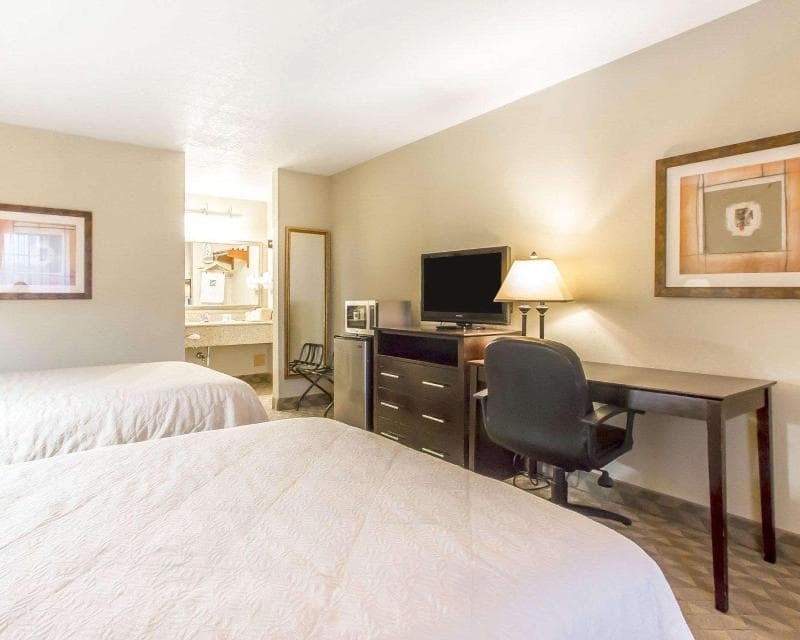 Quality Inn & Suites Greenville 2