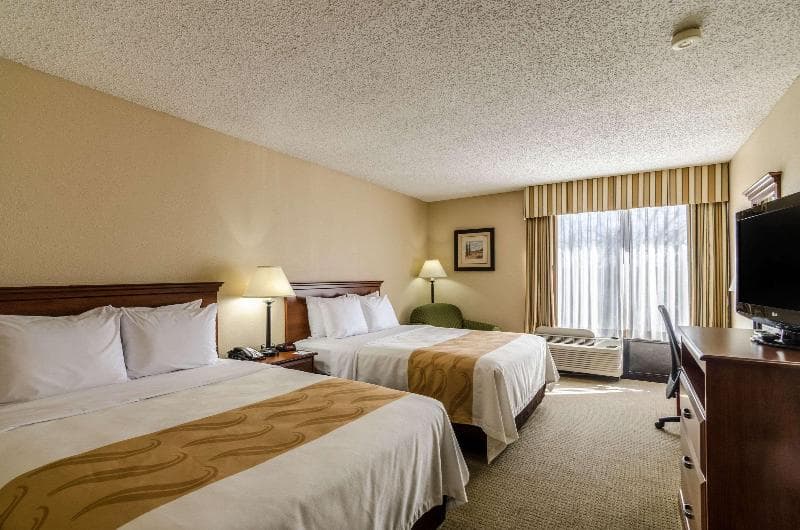 Quality Inn 5
