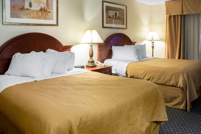 Quality Inn & Suites 2