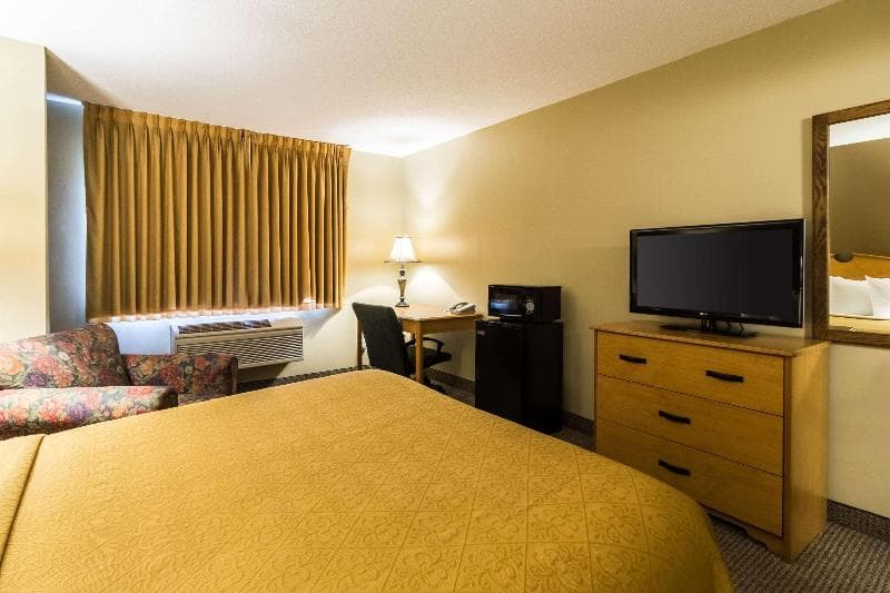 Quality Inn Grand Forks 2