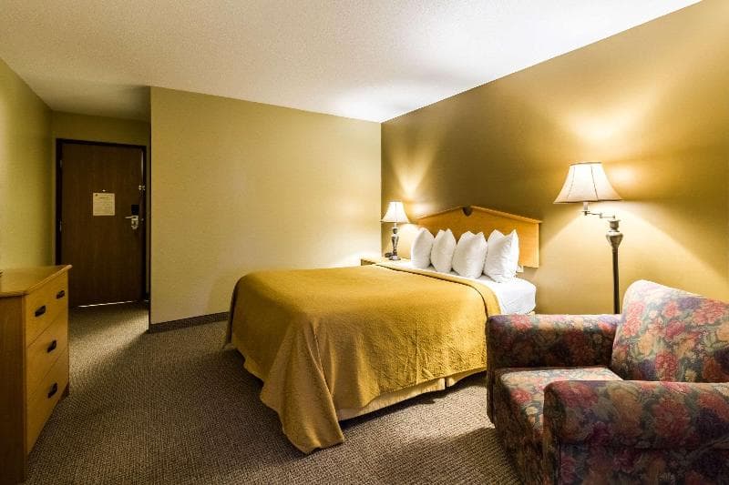 Quality Inn Grand Forks 3
