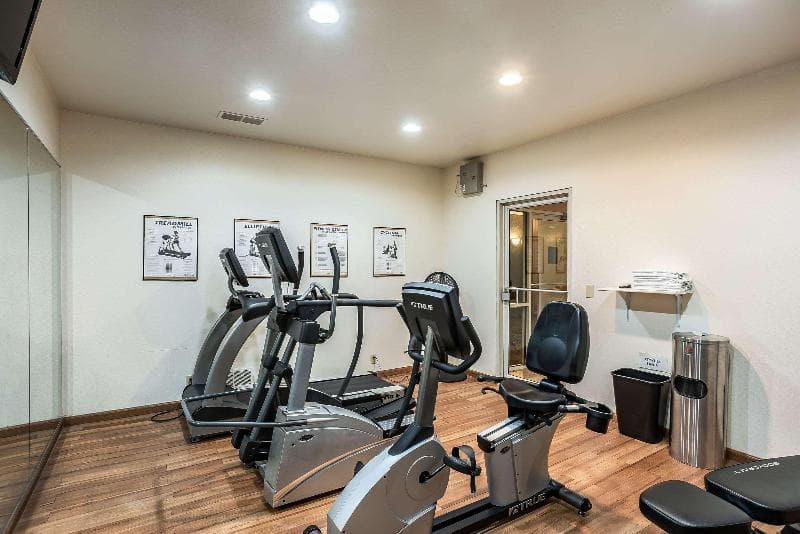 Quality Inn & Suites photo 1