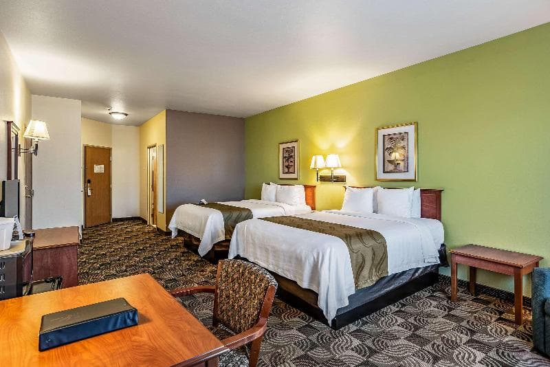 Quality Inn & Suites 2