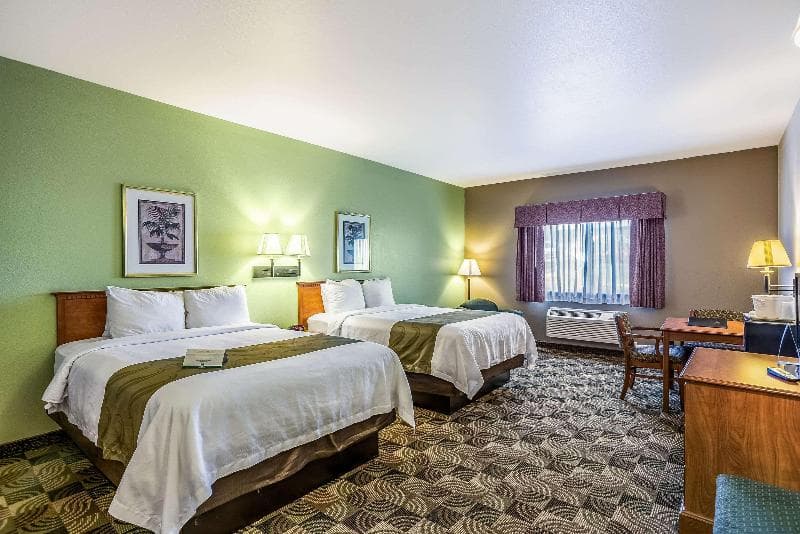 Quality Inn & Suites 3
