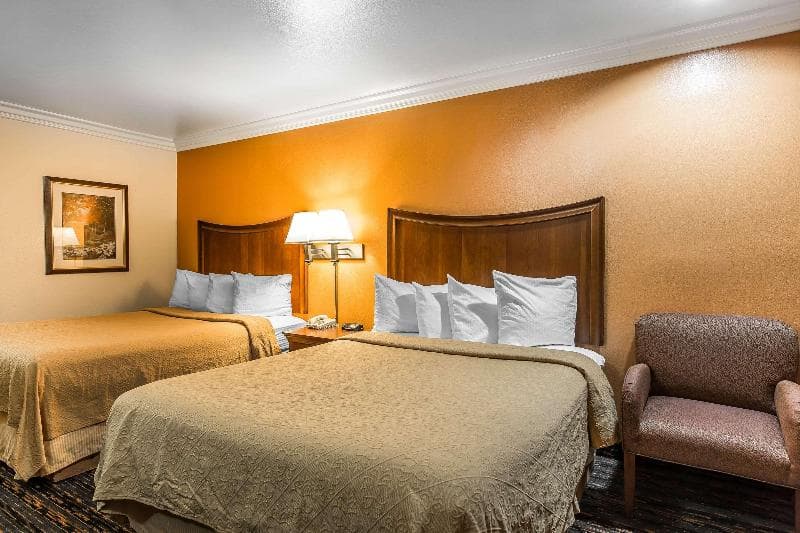 Quality Inn Lake Elsinore I-15 3