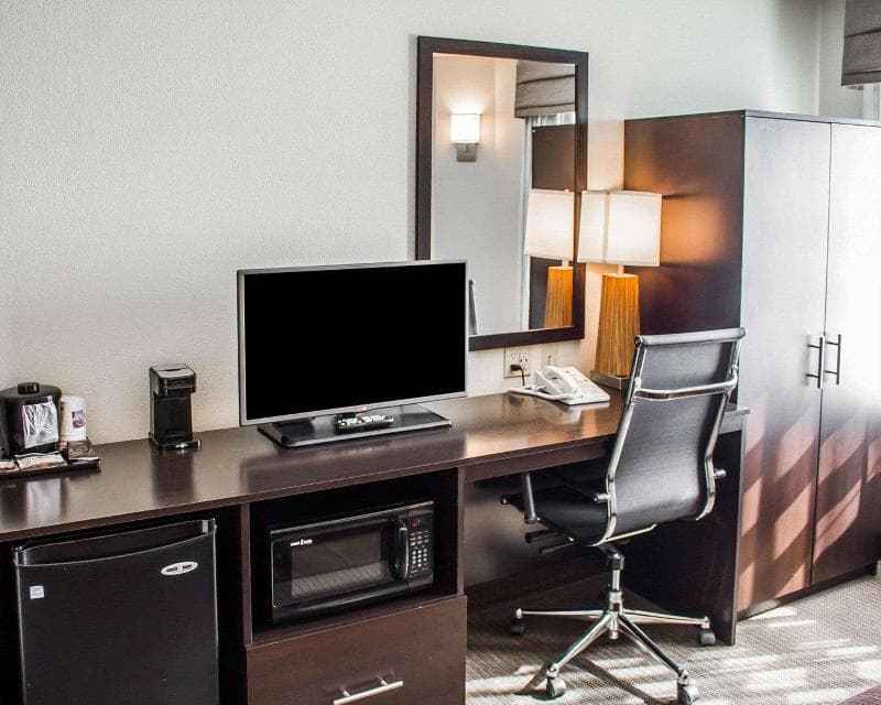 Sleep Inn & Suites Roseburg North Near Medical Ctr 5