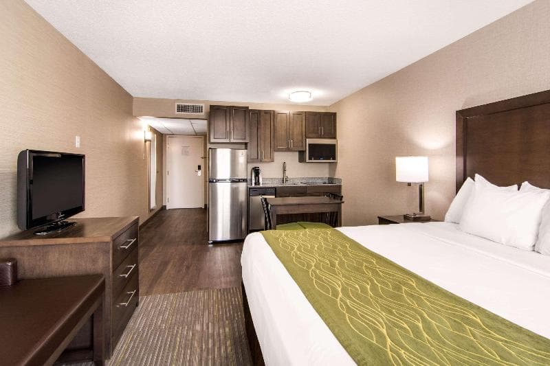 Comfort Inn & Suites Red Deer 2
