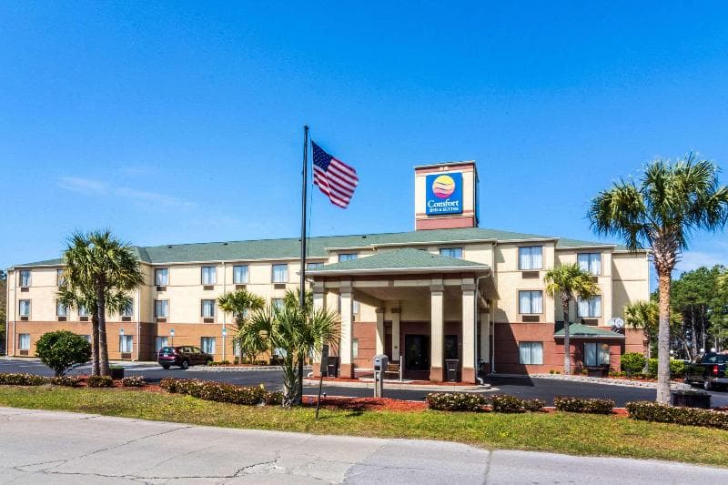 Comfort Inn & Suites Panama City Mall 2