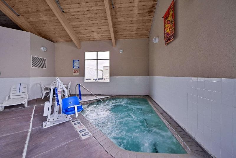 Comfort Inn 4