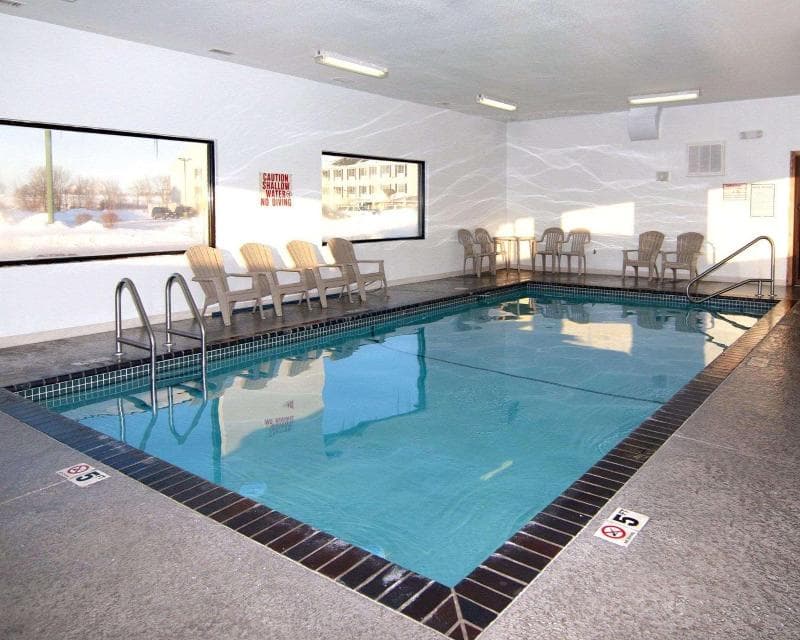 Econo Lodge Ames Area 4