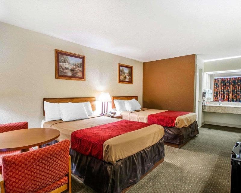 Econo Lodge Andalusia 2