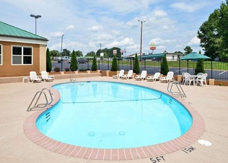 Quality Inn 5