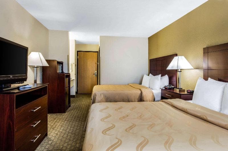 Quality Inn 3