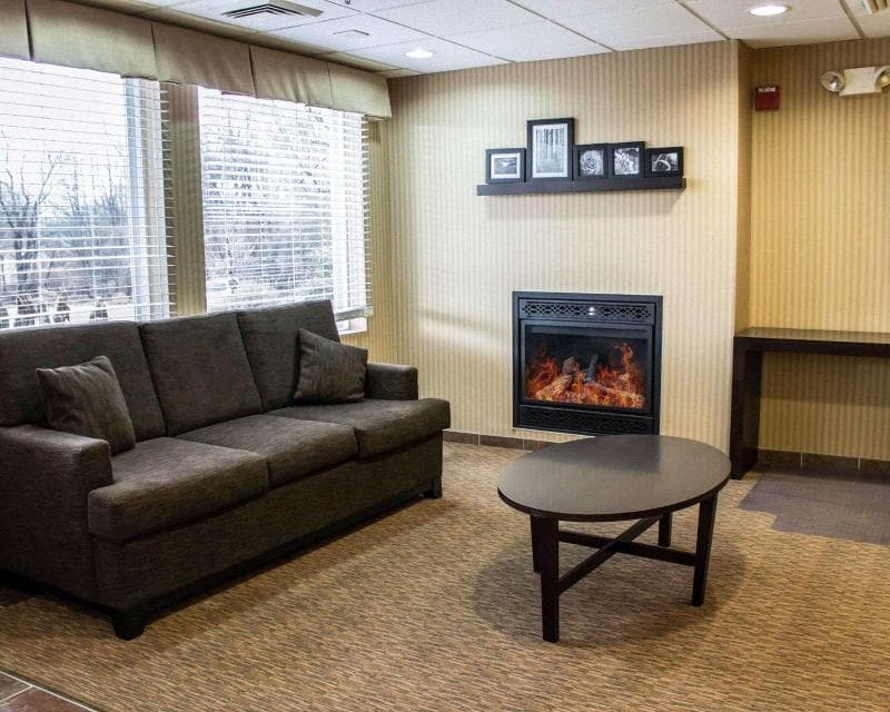Quality Inn & Suites 5