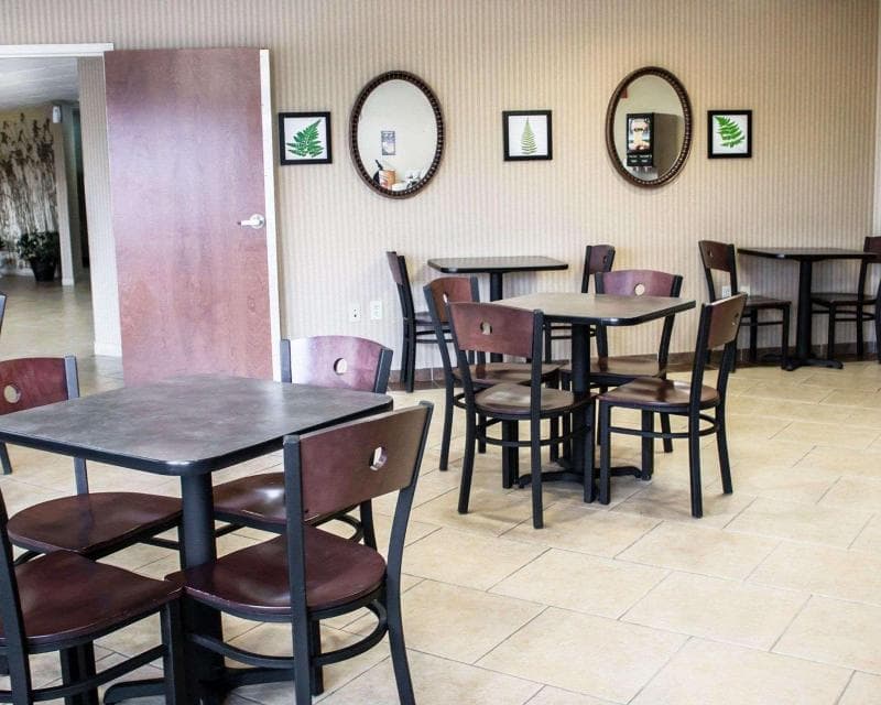 Quality Inn & Suites 3