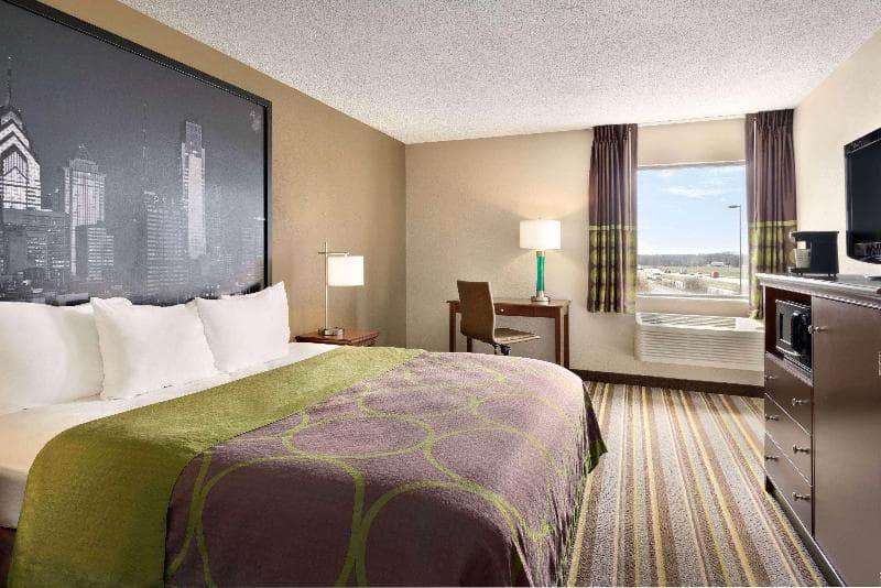 Super 8 by Wyndham Chambersburg I-81 3