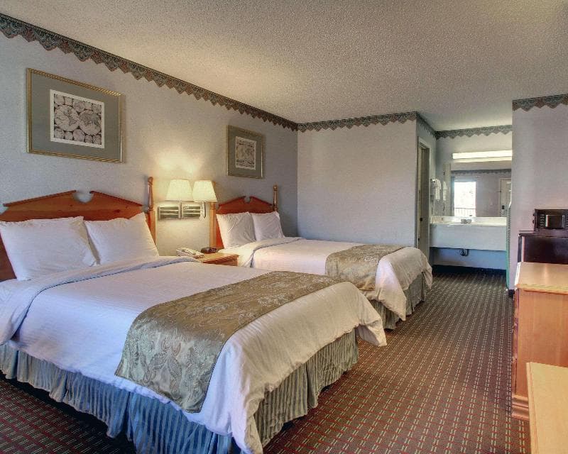 Econo Lodge Clinton, Ms 3