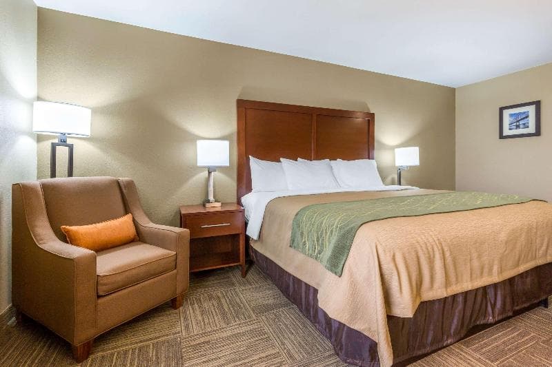 Comfort Inn Collinsville 4