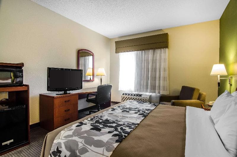 Sleep Inn & Suites 2