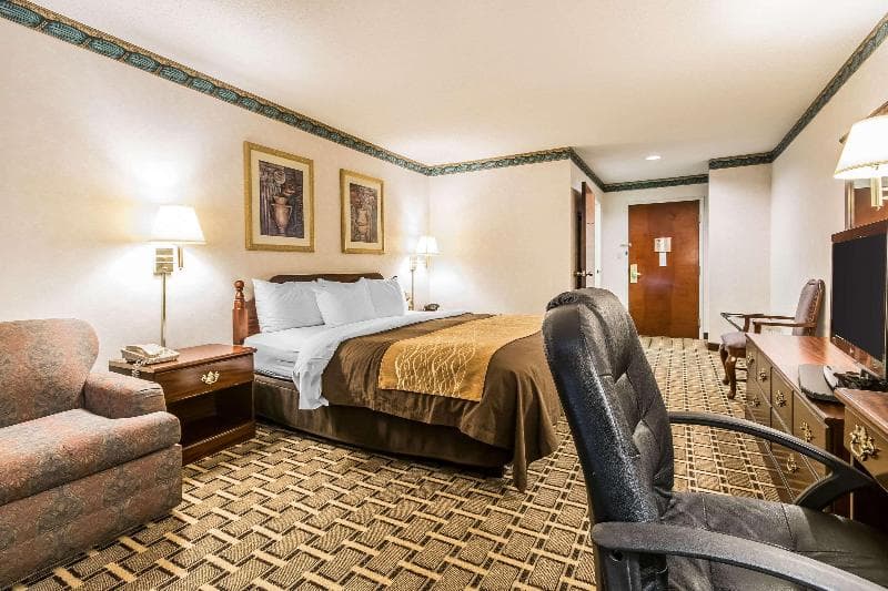 Quality Inn & Suites 3