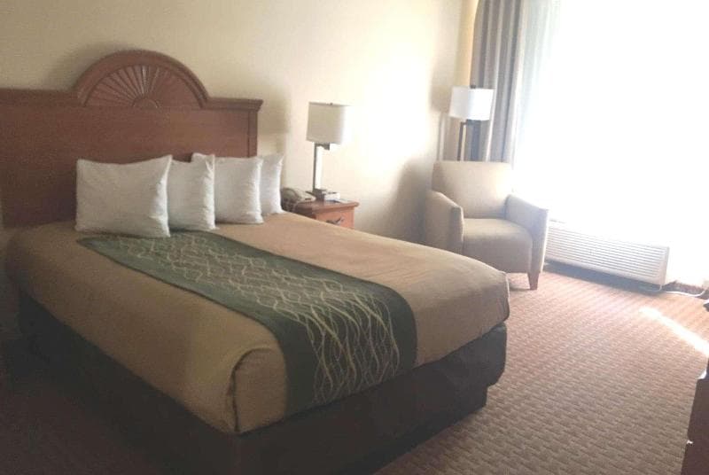 Super 8 by Wyndham Great Bend main