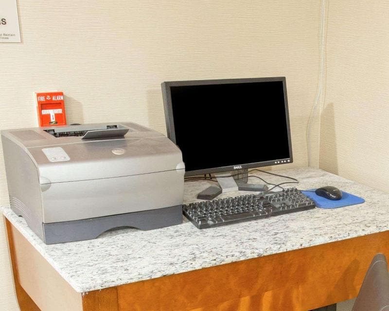 Comfort Inn 3