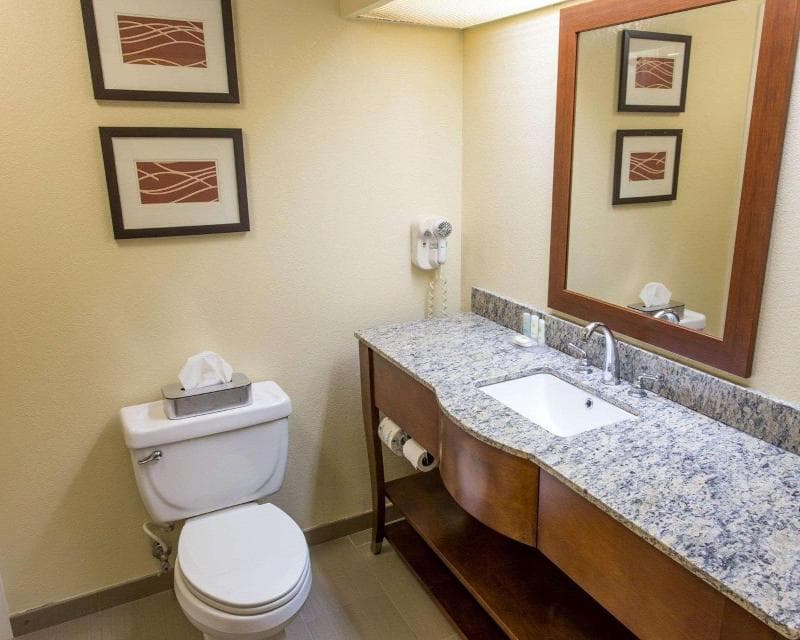 Comfort Inn 2