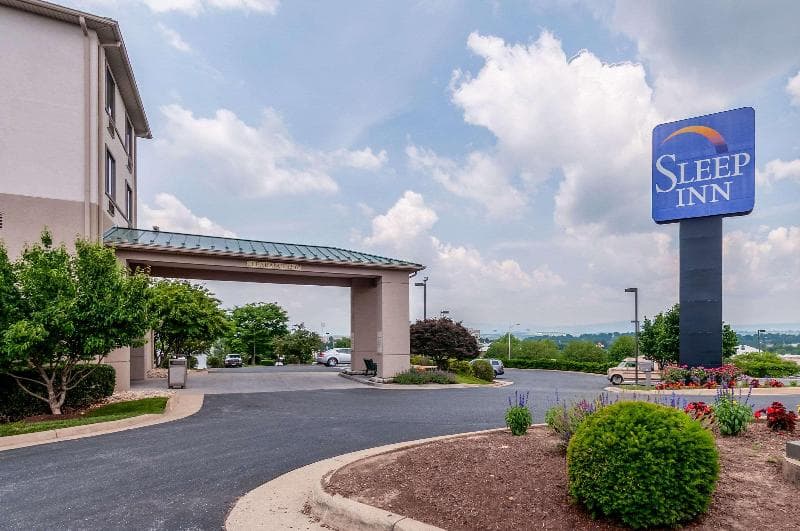 Sleep Inn & Suites 1