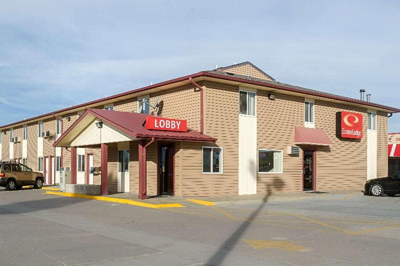 Econo Lodge Hays I-70 5