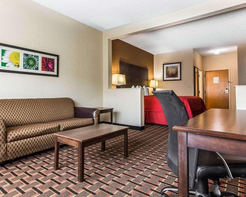 Quality Suites Convention Center Eastside 5