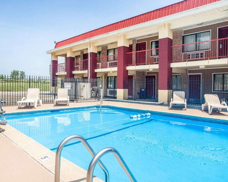 Econo Lodge Kearney - Liberty 4