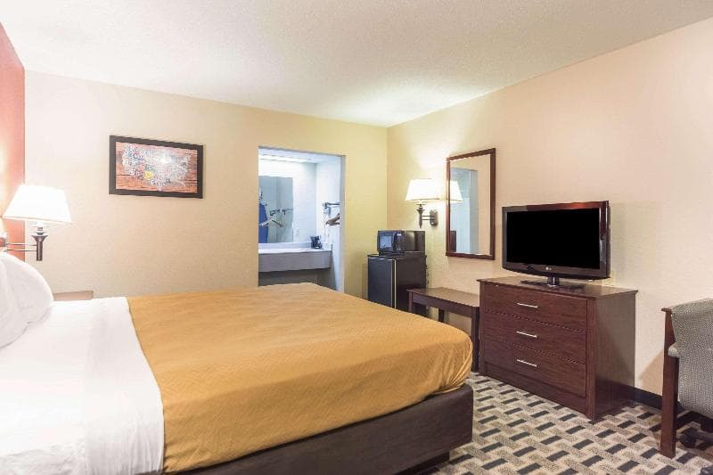 Econo Lodge Laurel Area 5