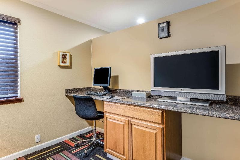 Quality Inn near Suncadia Resort photo 1