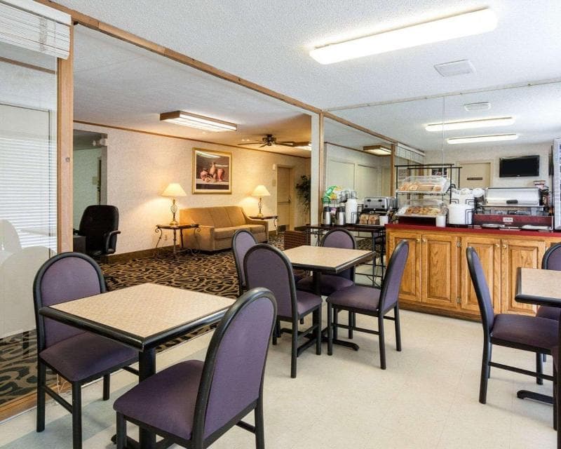 Quality Inn 3