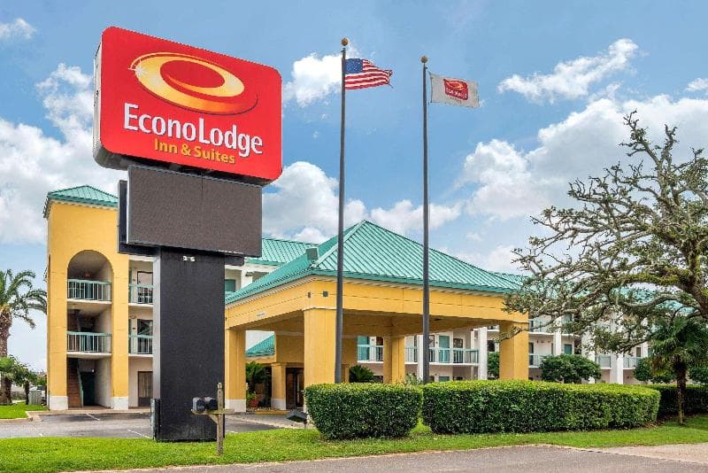 Econo Lodge Inn & Suites Foley 2